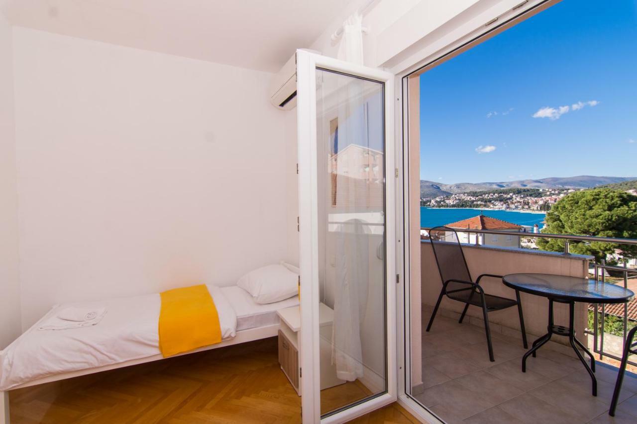 Apartment Aba Trogir Luaran gambar