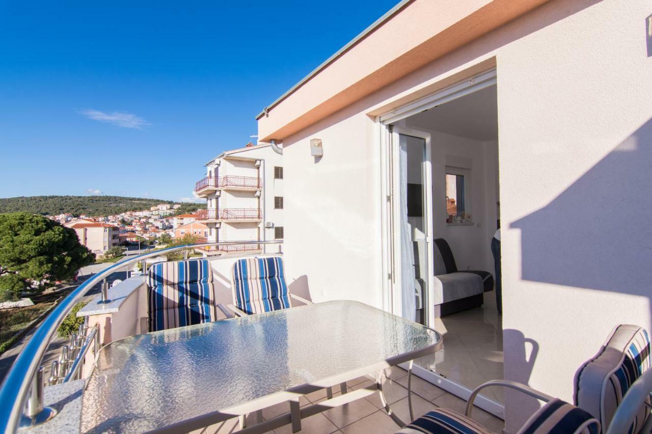 Apartment Aba Trogir Luaran gambar